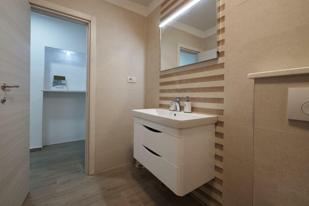Sunny Side Apartment Trogir Ngoại thất bức ảnh